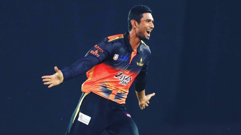 চলতি বিপিএলে ক্যাচে সেরা মাহমুদউল্লাহ