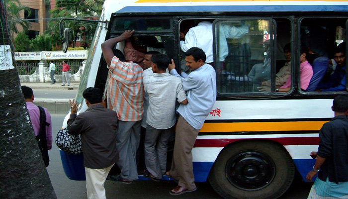 রাজধানী তে যাত্রী দূর্ভোগ