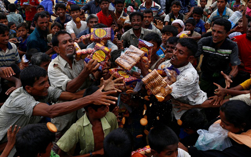 ত্রাণ বিতরণে জন্য ১২টি স্পট