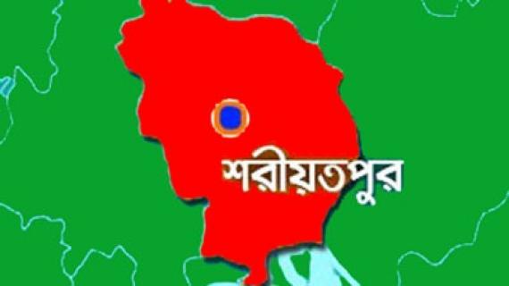 পদ্মায় মুহূর্তে হাওয়া তিন লঞ্চ