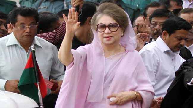 ৫ অক্টোবর খালেদাকে আদালতে হাজিরের নির্দেশ