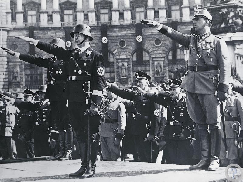 হলকাস্ট (HOLOCAUST)