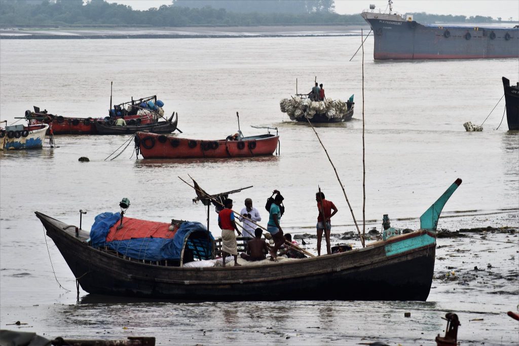 কর্ণফুলী নদীবন্দর , স্হান - মোহনা