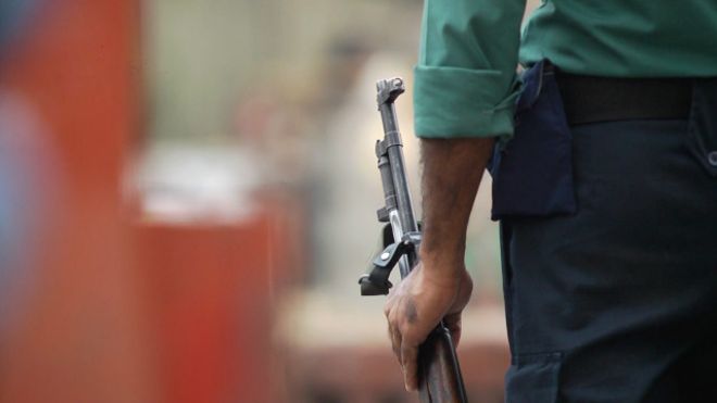 পুলিশের সঙ্গে বন্দুকযুদ্ধে ডাকাত নিহত