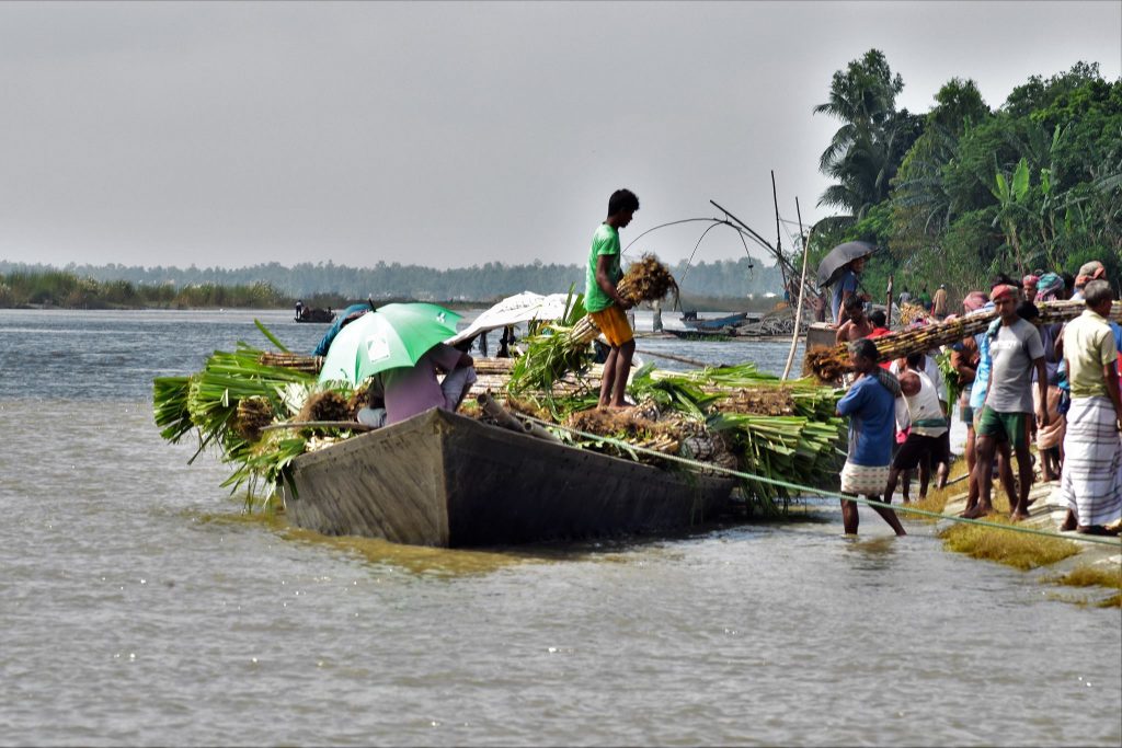 স্হান শাহজাদপুর নৌকাঘাট