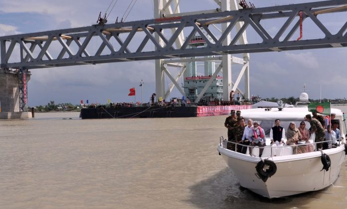 খুব শীঘ্রই বসবে পদ্মা সেতুর দ্বিতীয় স্প্যান q