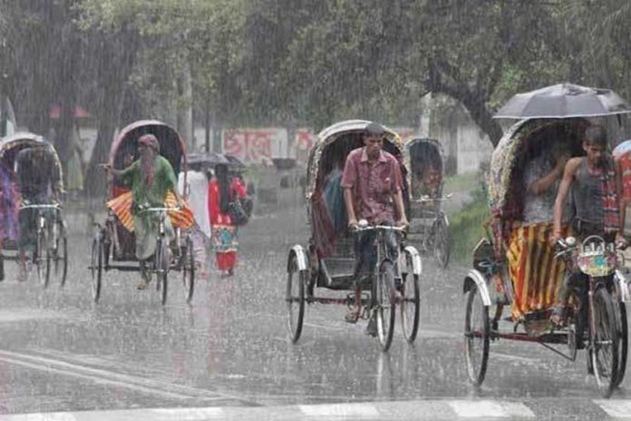 নিম্নচাপের ফলে বৃষ্টি চলবে আরও দুদিন
