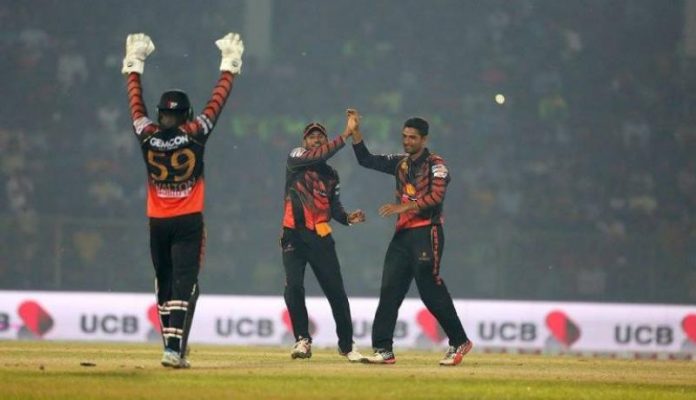 কুমিল্লা ভিক্টোরিয়ানসের বিপক্ষে খুলনা টাইটানসের দুর্দান্ত জয়