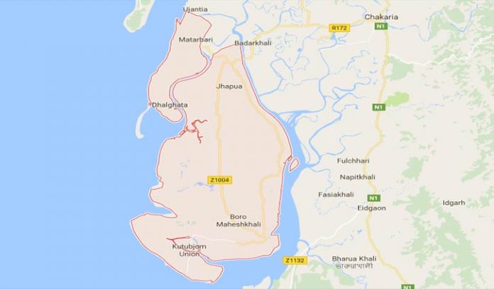 মহেশখালীতে ২ টি প্রশিক্ষণ বিমান বিধ্বস্ত
