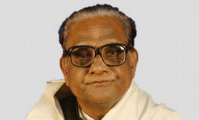 মা-বাবার পাশে চিরনিদ্রায় শায়িত হলেন ছায়েদুল হক