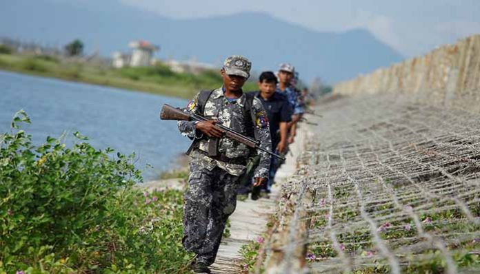 মিয়ানমারে রয়টার্সের দুই সাংবাদিক গ্রেফতার