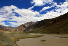Road to Lakes of Ladakh (Tsomoriri, Tsokar, Kyagar Tso) লেহ থেকে Tsomoriri lake যাবার পথে