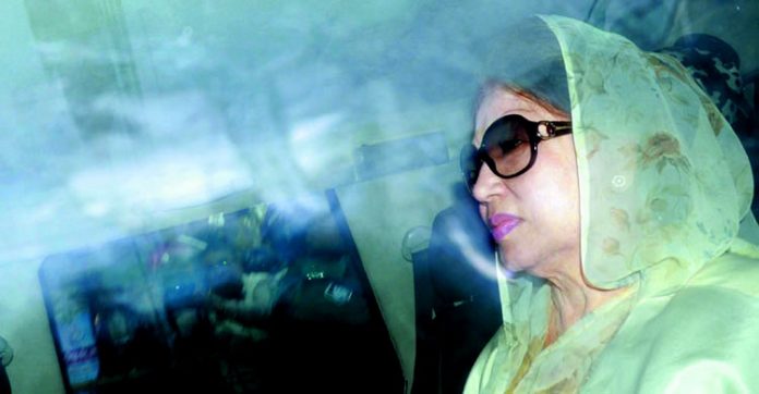 কারাগার থেকে হাসপাতালে নেয়া হচ্ছে খালেদা জিয়াকে