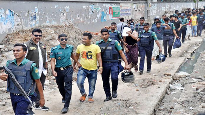 মামলার তদন্ত করতে গিয়ে ইয়াবা গডফাদারদের ঘাঁটির সন্ধান