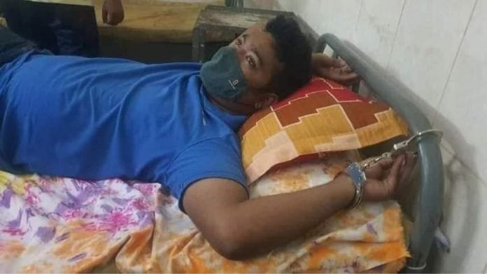 তার অপরাধ কী শুনবেন? তার অপরাধ কী শুনবেন?