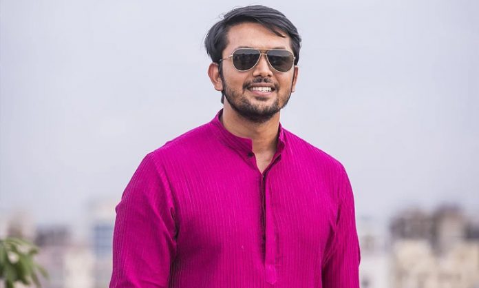 পায়ের পুরনো ব্যথা, দোয়া চাইলেন শুভ