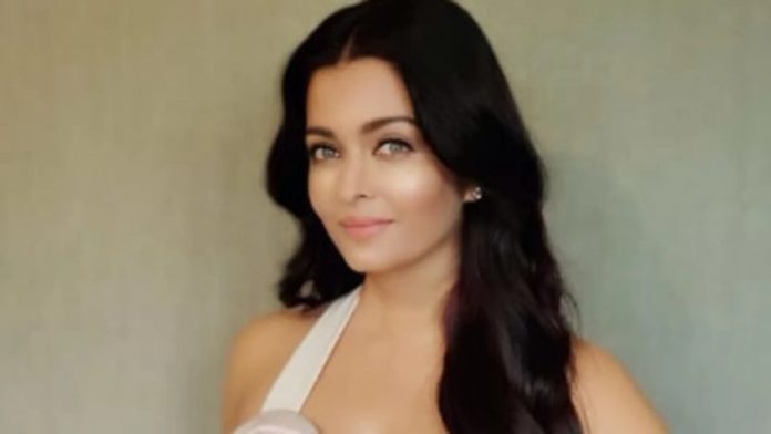 ফের অন্তঃসত্ত্বা অ্যাশ