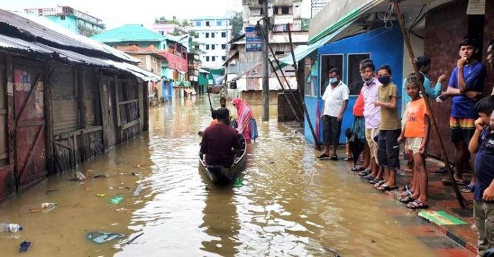 বান্দরবানে বন্যায় পানিবন্দী হাজার হাজার মানুষ