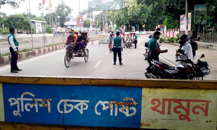 লকডাউনের দ্বিতীয় দিনে ঢাকায় গ্রেপ্তার ৩৮৩