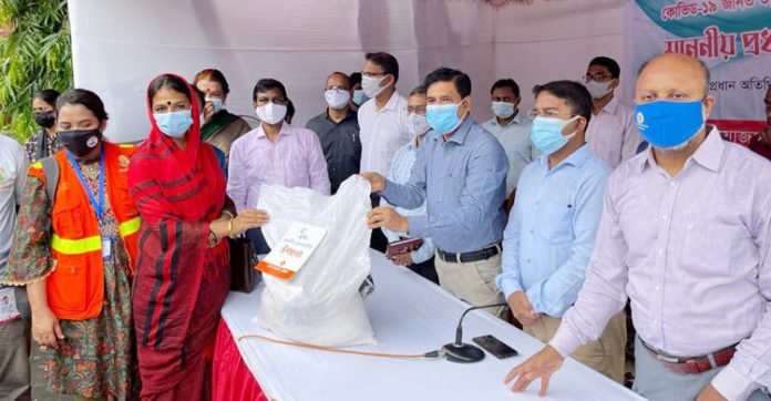 তৃতীয় লিঙ্গের জনগোষ্ঠীদের কর্মসংস্থানের অঙ্গীকার জেলা প্রশাসকের