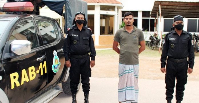 পাসপোর্ট দালাল চক্রের সক্রিয় সদস্য গ্রেফতার