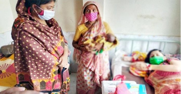 ফেলে যাওয়া প্রসূতিকে হাসপাতালে নিলেন ইউএনও