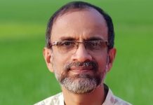 প্রয়োজনে ফেসশিল্ড পড়ে মসজিদে যান মাহবুব কবির মিলন