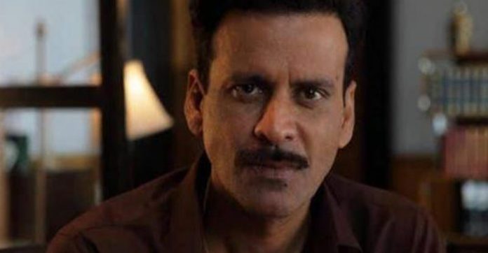 মেয়েদের বাথরুমে লুকিয়ে ছিলেন মনোজ বাজপায়ী