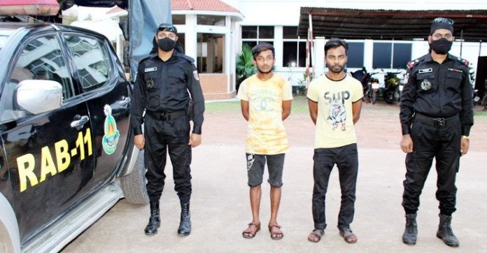 সিদ্ধিরগঞ্জে ২৪ কেজি গাঁজাসহ দুই কারবারি আটক