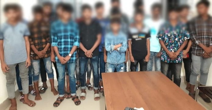 ককটেলসহ আটক ১৮ যুবক
