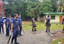 সোনাগাজীতে ভোটারদের প্রভাবিত করার অভিযোগে এজেন্ট আটক